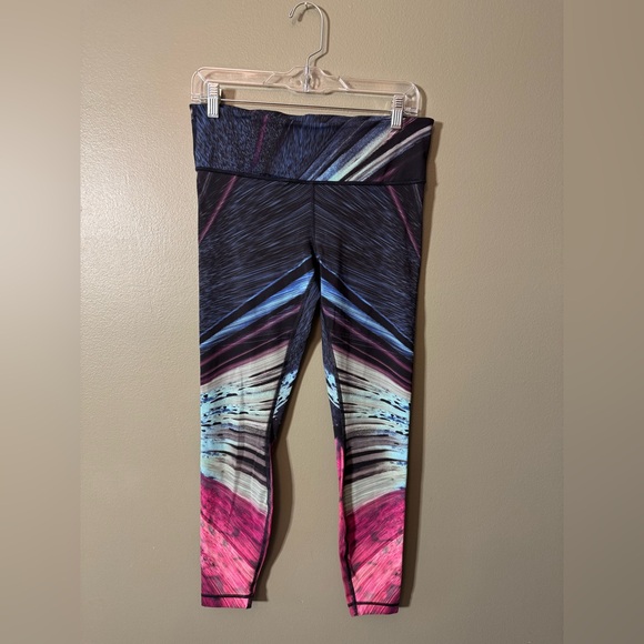 Lululemon Electrobeam speed wunder tight Nulux Leggings. Size 10. Inseam 26” - Picture 2 of 7